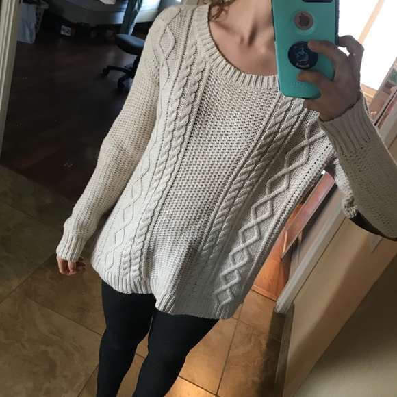 Urban outfitters tan sweater - Picture 3 of 4